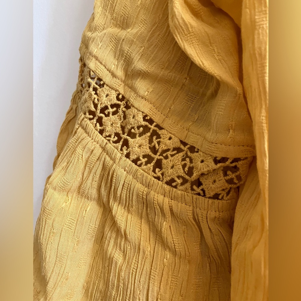 Karen Kane Golden Yellow Gauze Bell Sleeve Lace Accent Blouse S - Picture 9 of 11